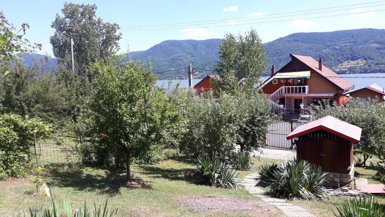 Casa Melania Villa Ieşelniţa Bagian luar foto