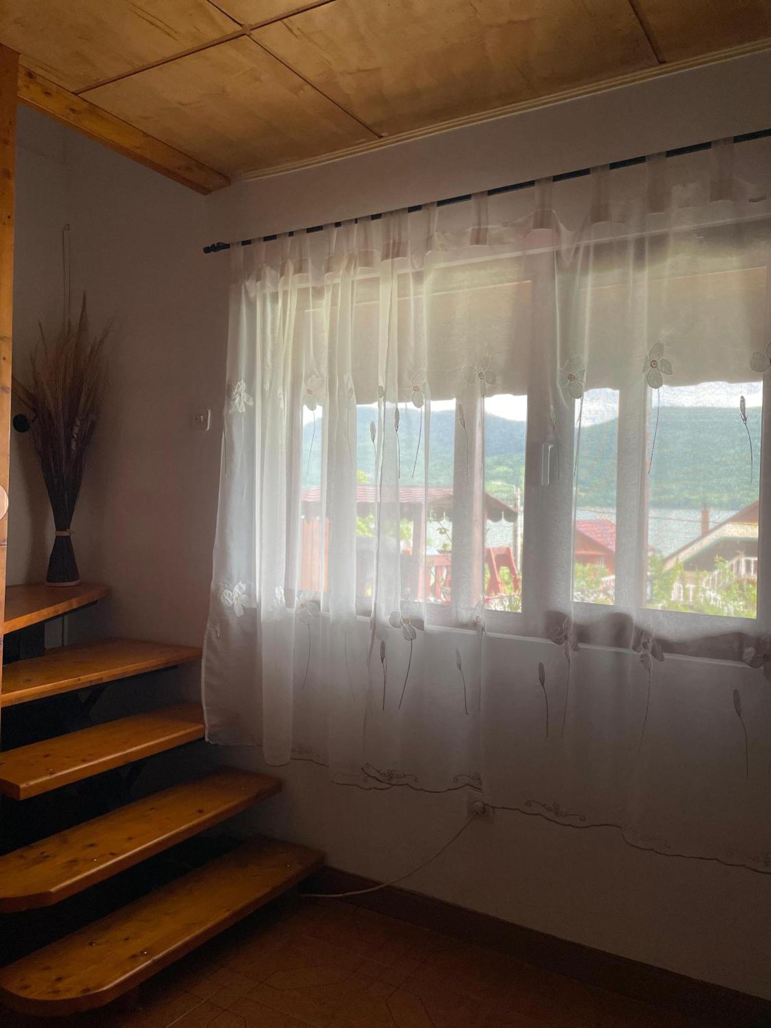 Casa Melania Villa Ieşelniţa Bagian luar foto