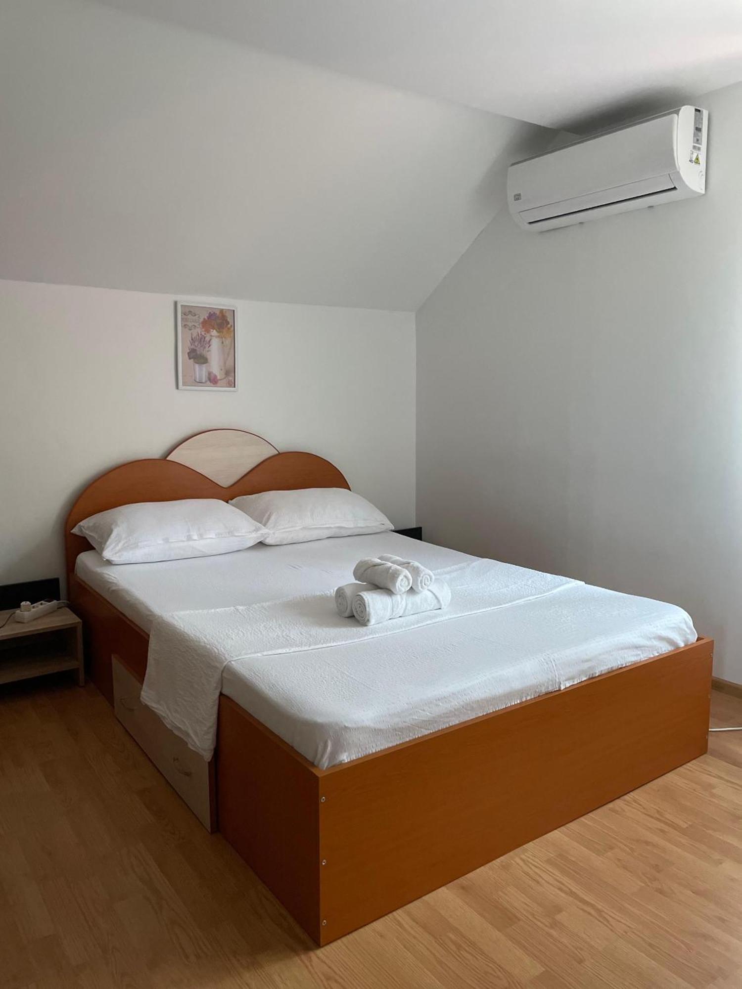 Casa Melania Villa Ieşelniţa Bagian luar foto